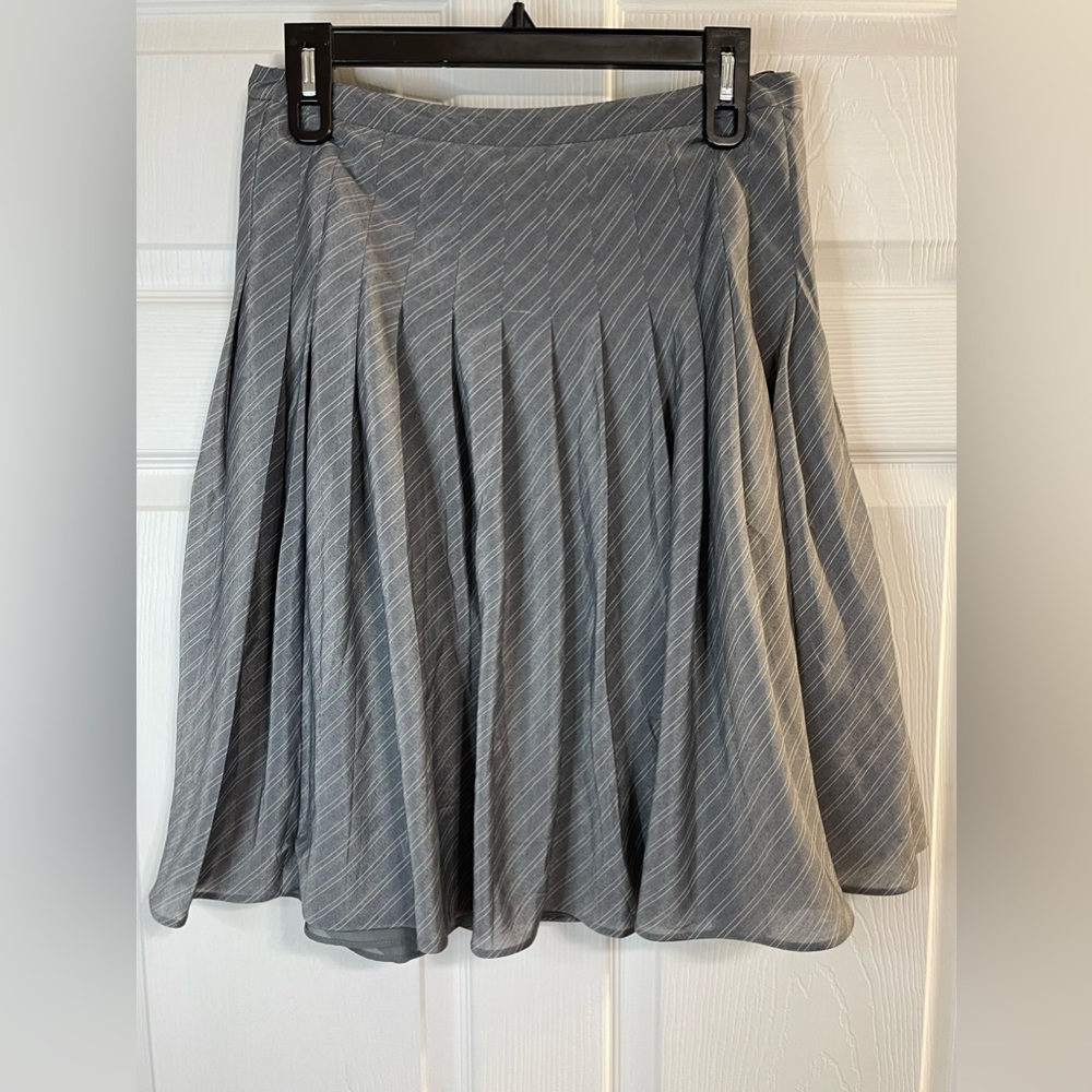 Banana Republic Women’s Size 4 Pleated Skirt Plaid Lined Zip Closure
